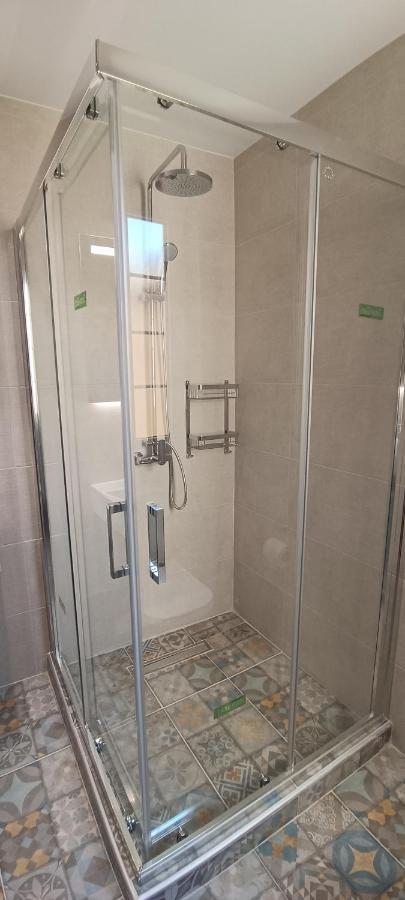 Artemis Plaza Suites テッサロニキ エクステリア 写真